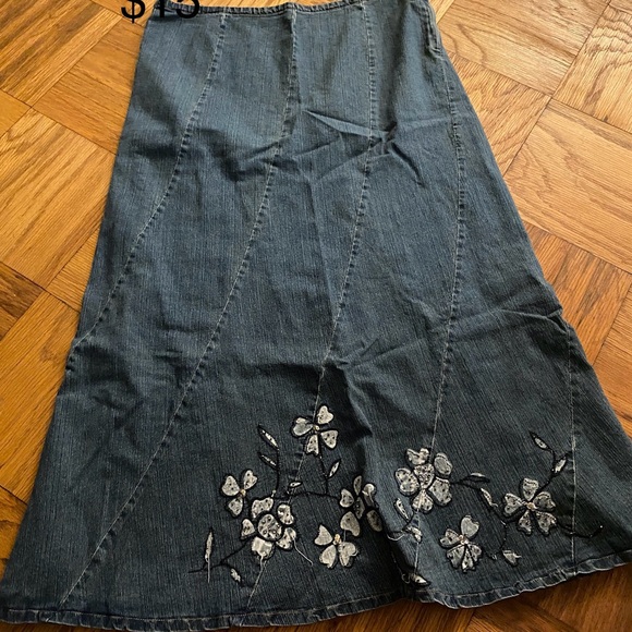 Price and size listed on photo. Ask for a bundle price. - Picture 10 of 14